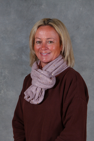 Mrs L Feeley
