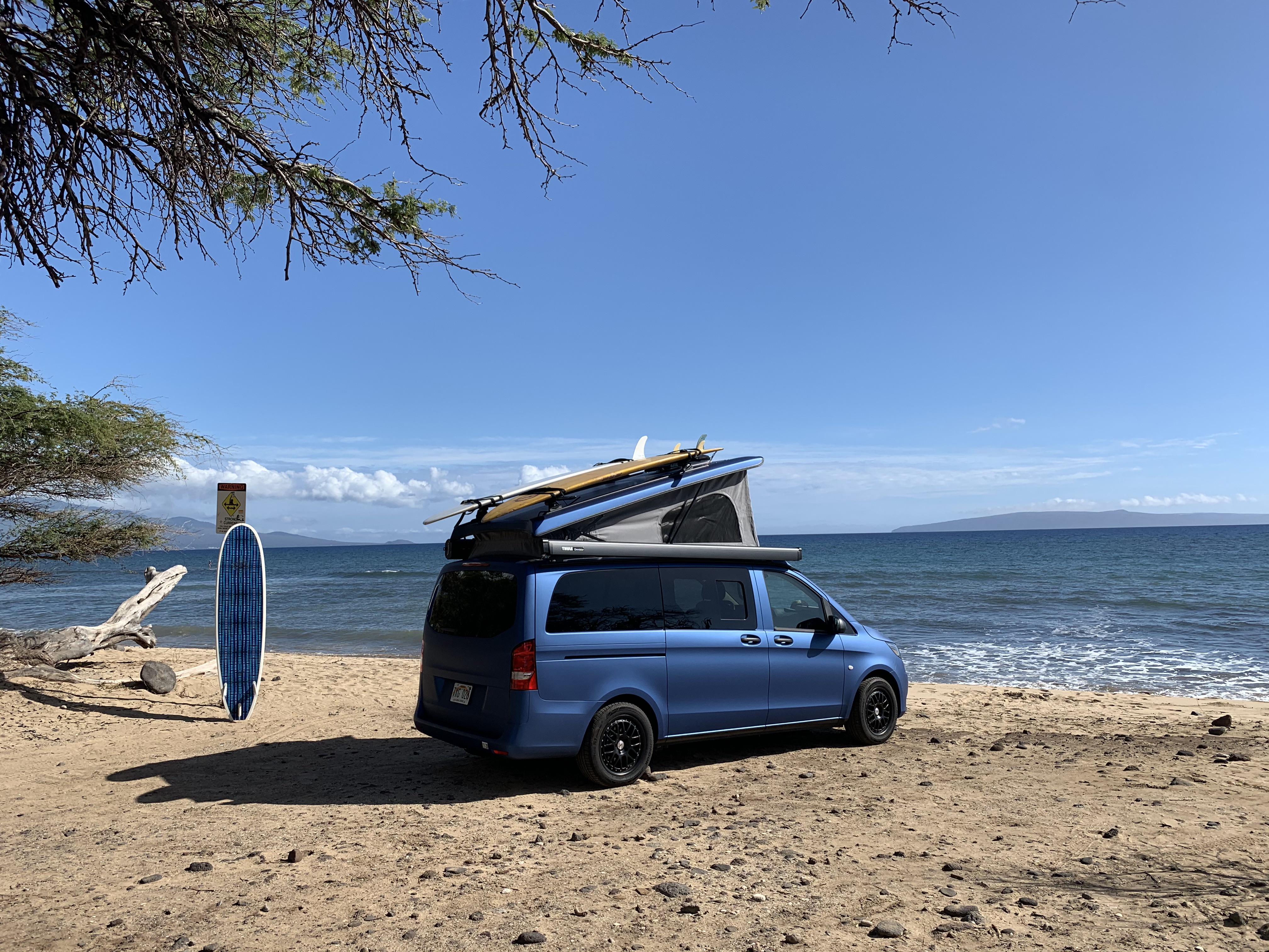 The Mercedes Pop-Top - $159/day + fees