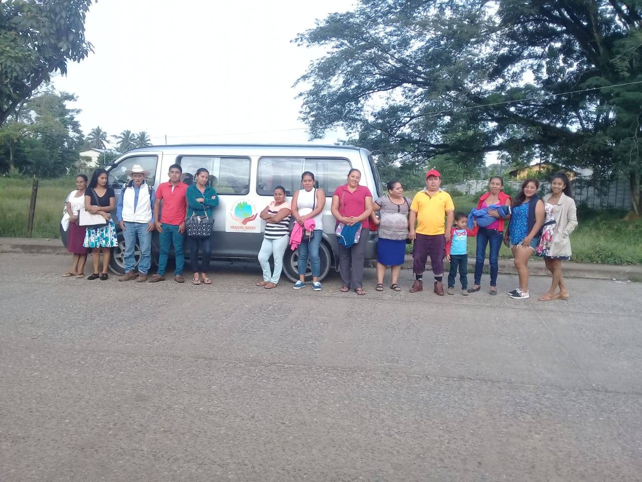 Another group to Fray Hospital