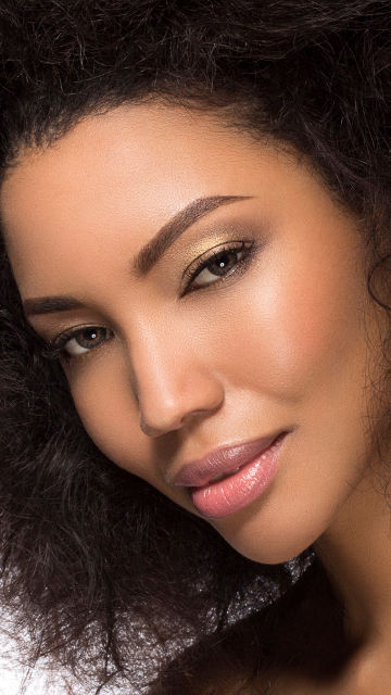 Semi Permanent Lip Liner By Award Winning Specialists