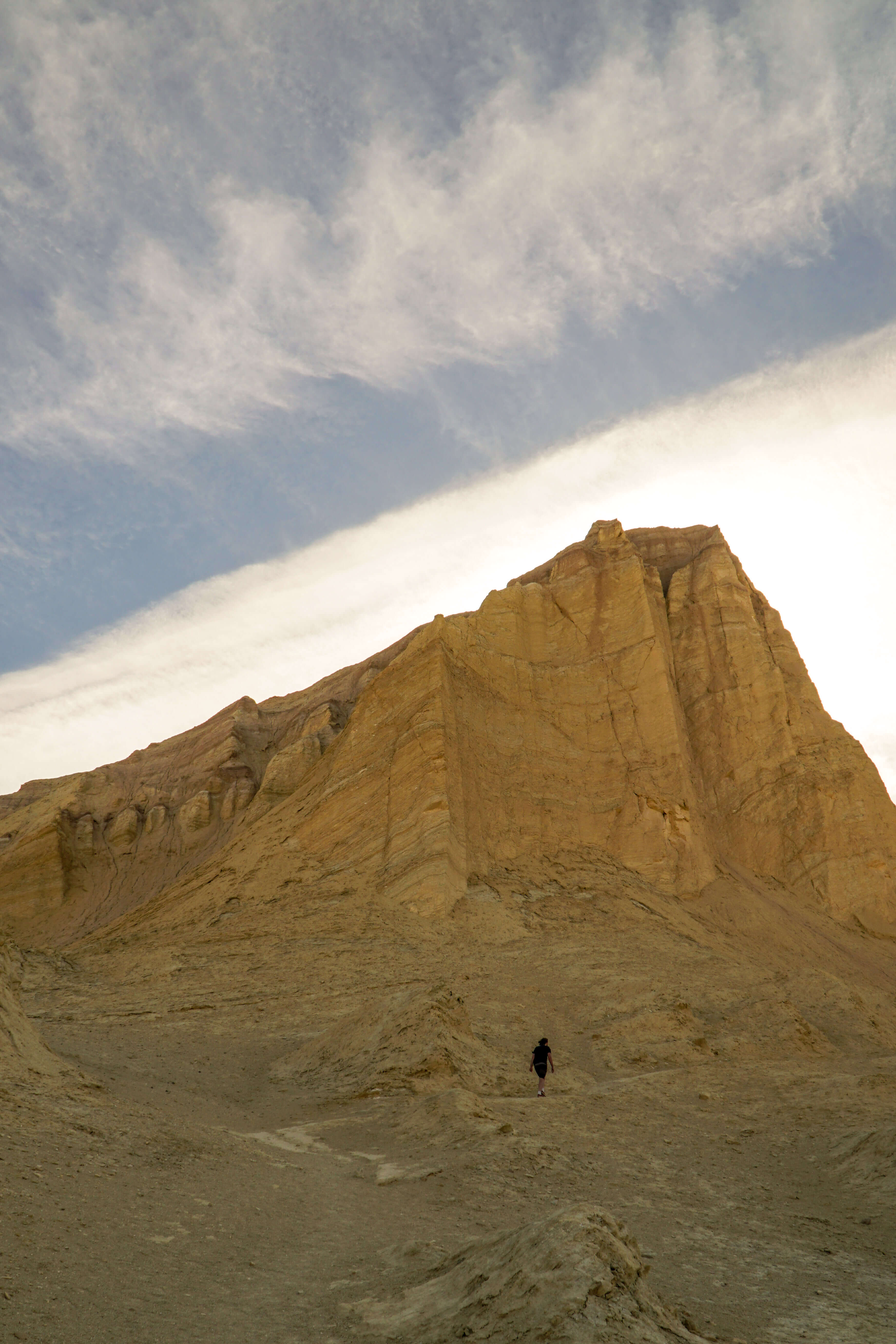 Hiking along the Golden Canyon Trail