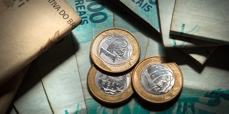 Pagamentos à vista: saiba como eles influenciam na sua economia