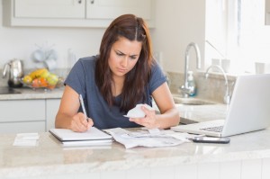 Quer diminuir suas despesas domésticas? Então veja 5 dicas!